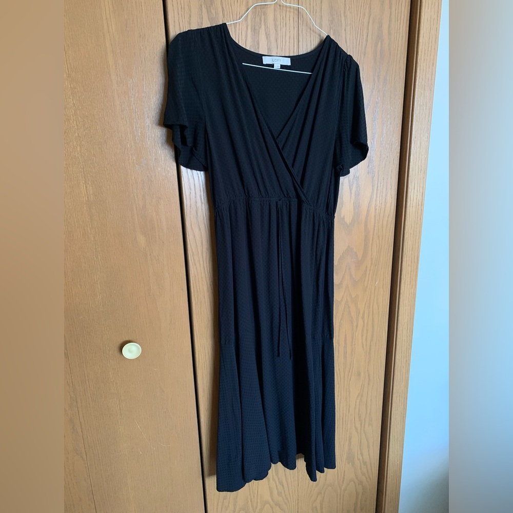 LOFT Women’s V-Neck Tie Waist Dress